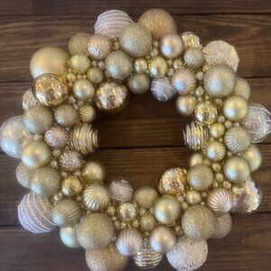 Handmade New GOLDS Shatterproof Ball Wreath Shades of Gold Christmas Wreath